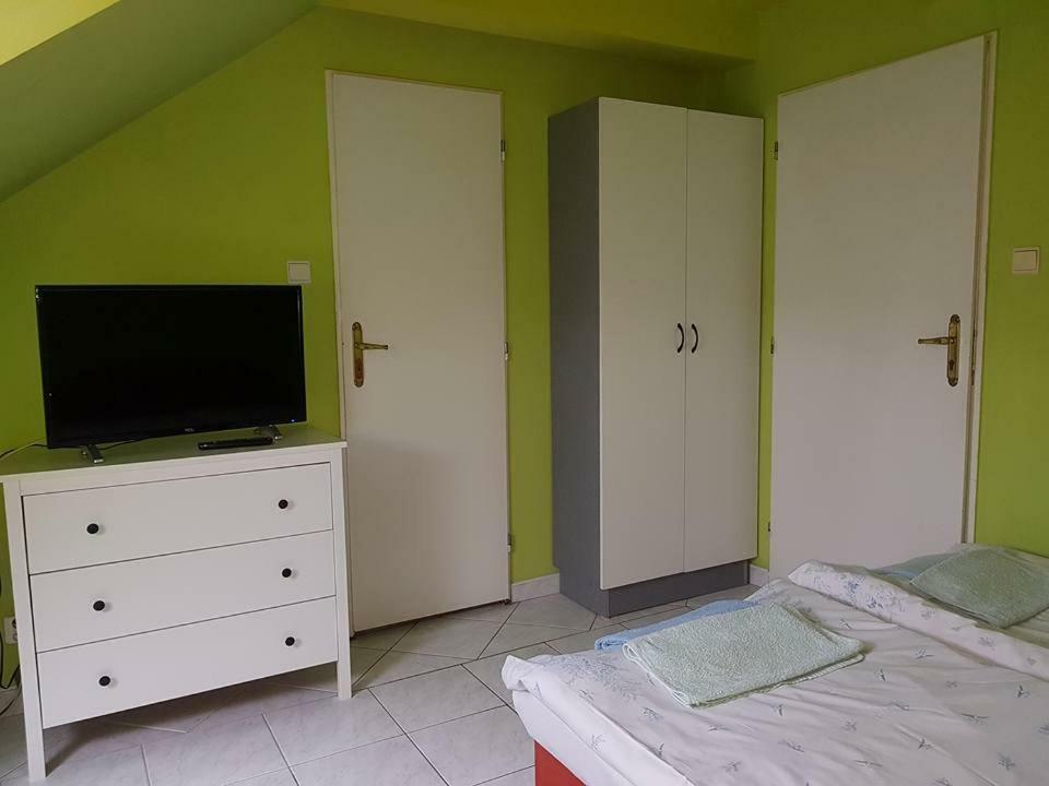 Penzion Kormos Sturovo Ngoại thất bức ảnh